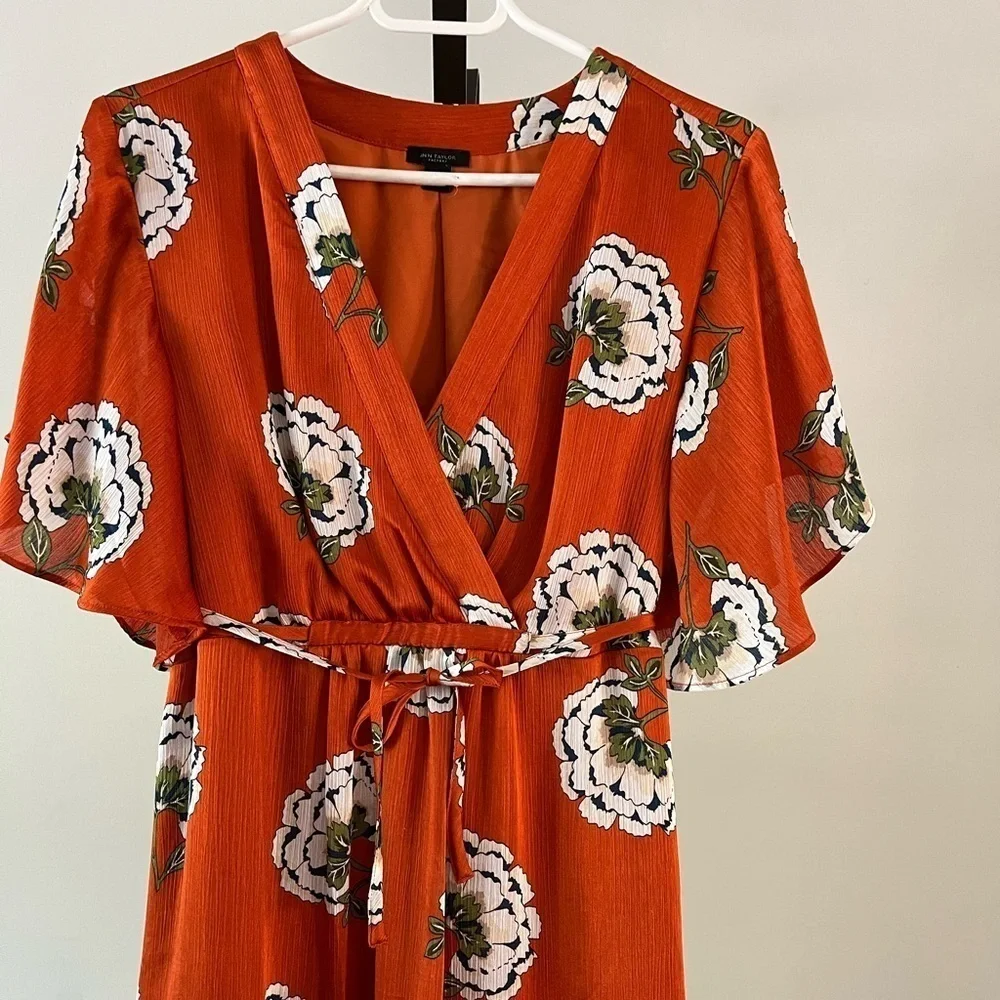 Ann Taylor Floral Dress, Size Small. - Picture 2 of 10